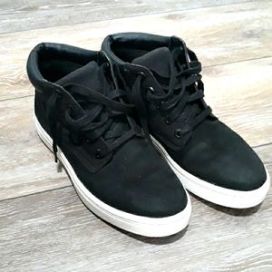 Timberland black canvas and suede rubber soled chukka boots. Size 9.5